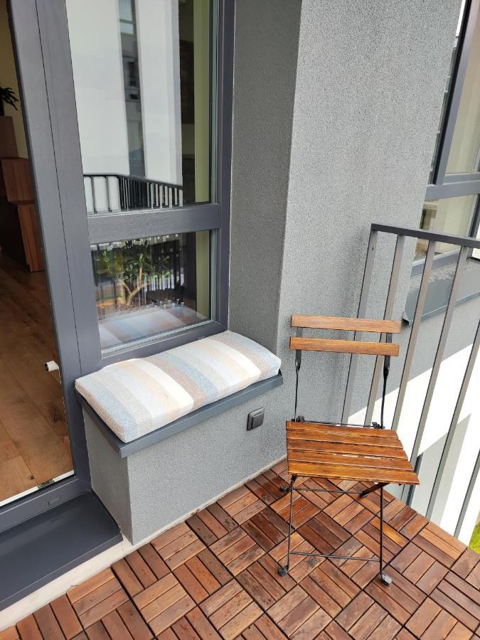 Apartments Franny'S Bees Вильнюс Экстерьер фото